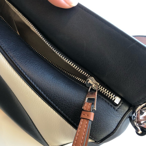 Loewe puzzle bag medium size 👜 - Picture 6 of 9